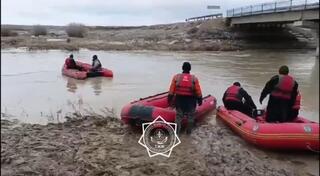 Спасатели Жетысу продолжают оказывать помощь пострадавшим от паводков областям