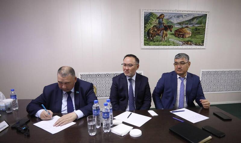 Нурдаулет Килыбай принял жителей Бейнеуского района по личным вопросам