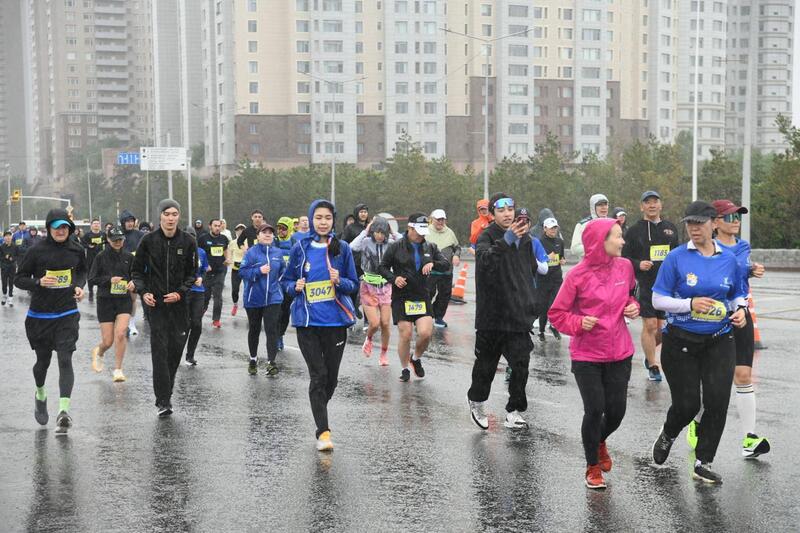 В Астане прошел благотворительный забег