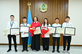 Глава региона встретился с чемпионами «WorldSkills Lyon 2024»