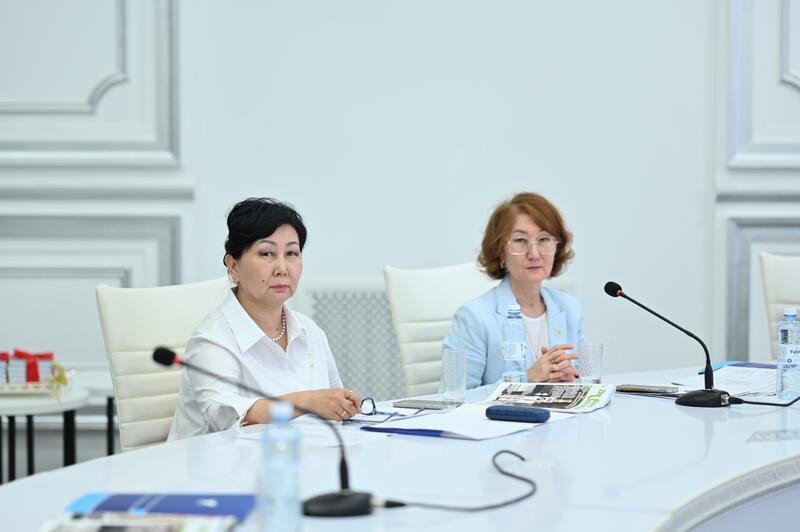 Вышла первая монография, посвященная выдающемуся ученому Мухтару Арыну