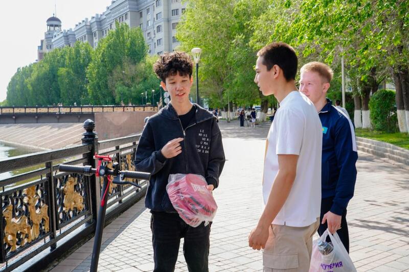 Сдай сигареты и занимайся спортом: в Астане прошла акция нового формата