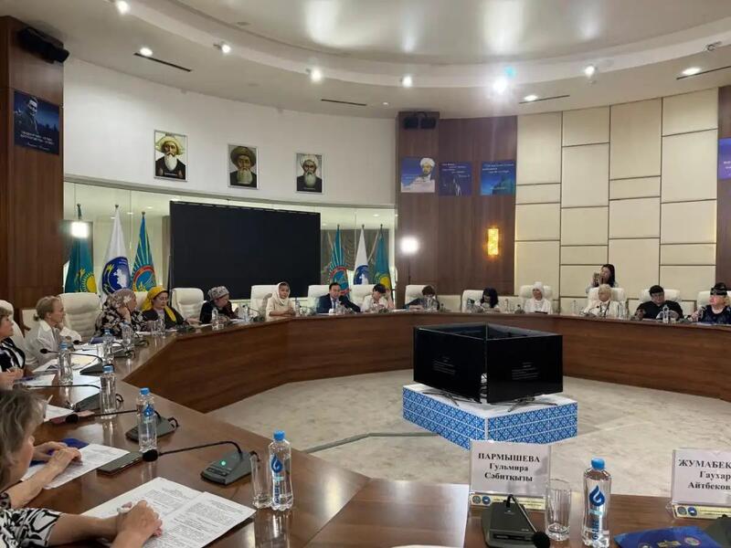 «Площадка для действий»: в Астане состоялось расширенное заседание Совета матерей