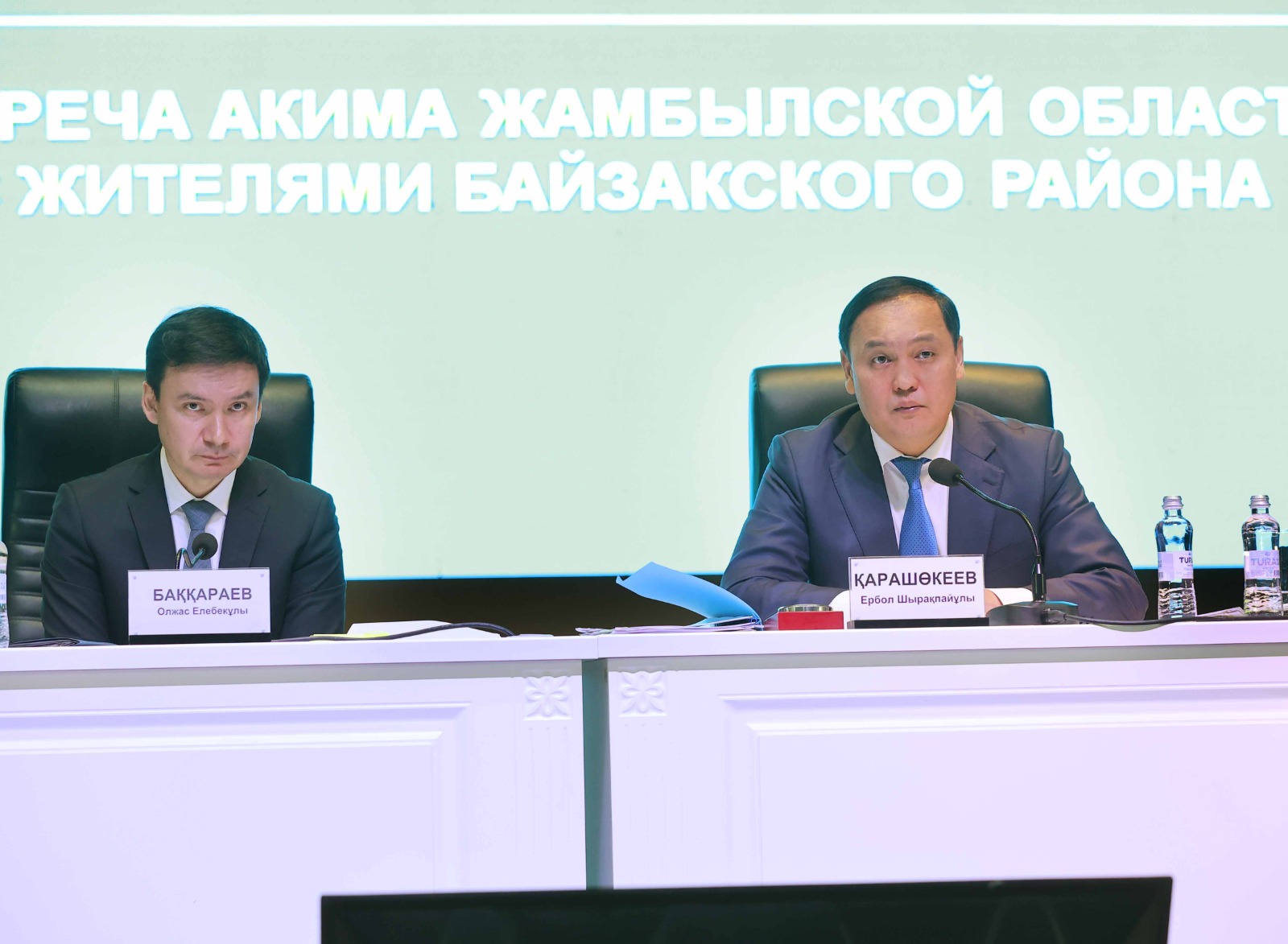 Ербол Карашукеев встретился с жителями Байзакского района