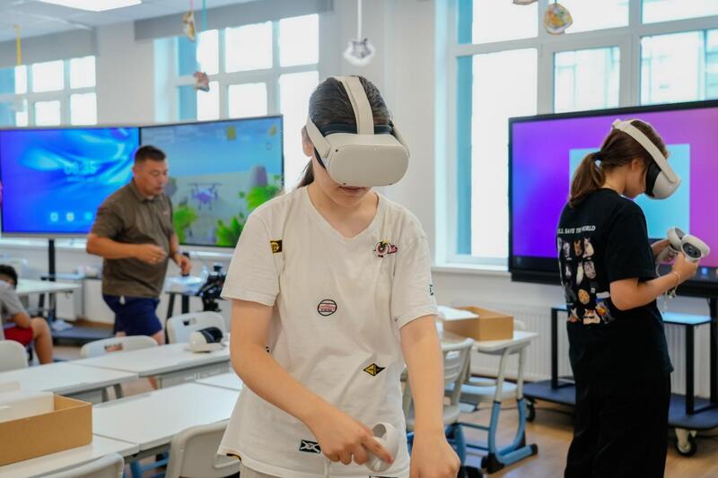 Пришкольные лагеря в сфере искусственного интеллекта работают в Келешек мектептері в Астане