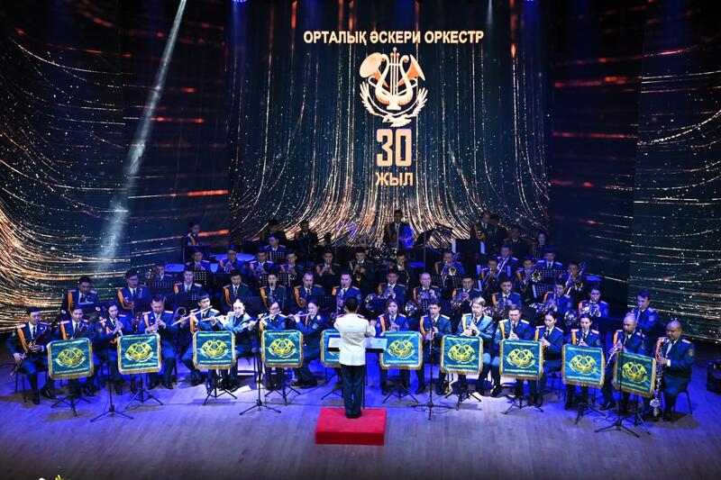 Центральному военному оркестру Вооруженных сил – 30 лет