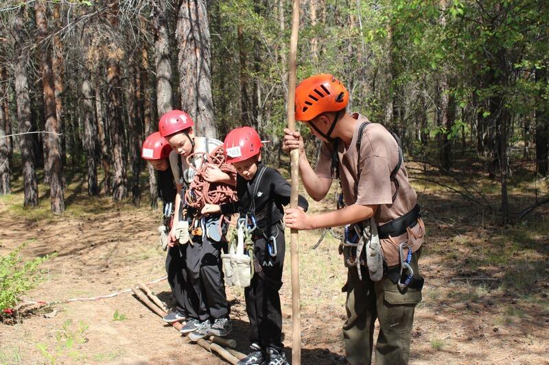 Лучшие команды по туристскому многоборью выбрали в Шахтинске