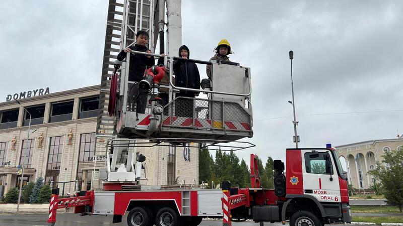 В День защиты детей спасатели по всей стране провели уроки безопасности
