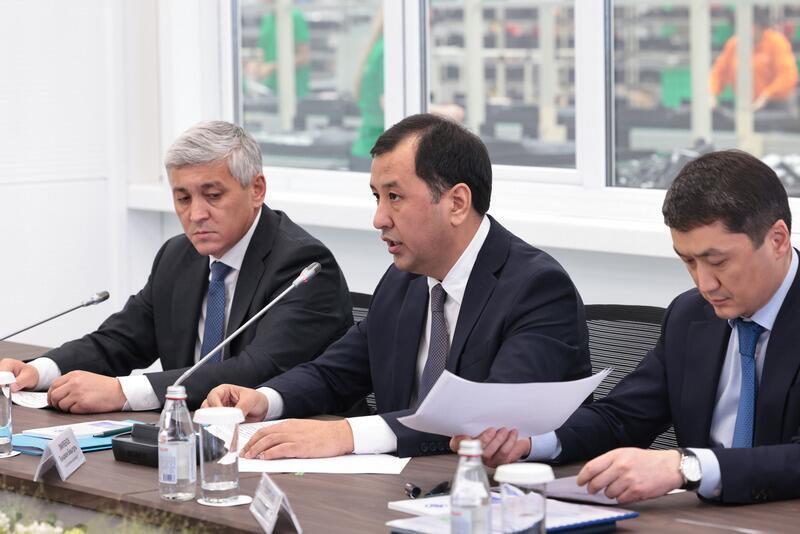 Олжас Бектенов провел республиканское совещание по развитию моногородов