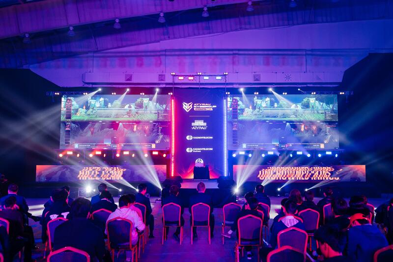 В Атырау впервые проходит международный киберспортивный турнир