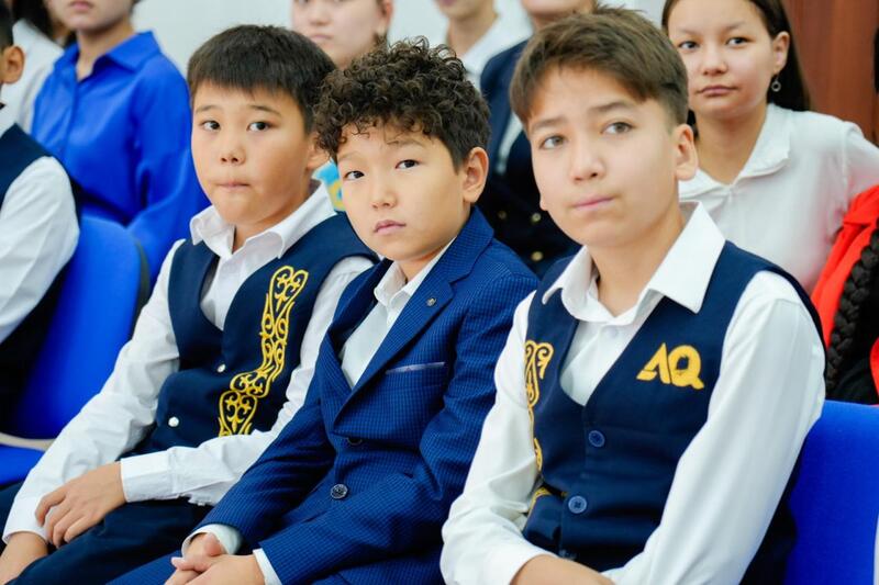 В Астане организовали беседу с победителями республиканского конкурса «Абаевские чтения»