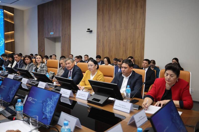 Аким области встретился с членами общественного совета