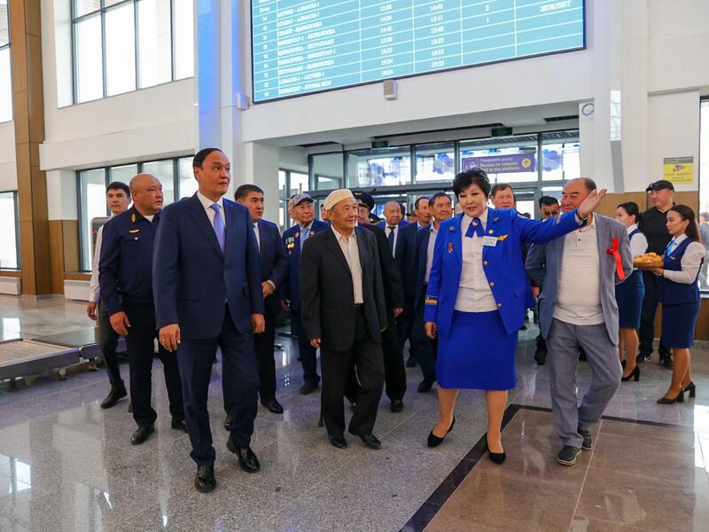 Президент тапсырмасы: қайта жаңғыртудан өткен Шу теміржол вокзалы пайдалануға берілді