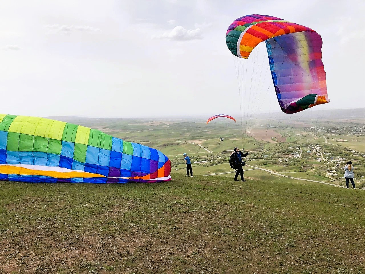 Туризм в Жетісу: развитие инфраструктуры, рост числа туристов и увеличение объема оказанных услуг