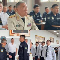 Молодые полицейские Алматы получили первые служебные удостоверения