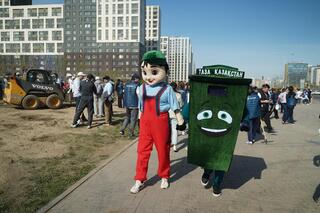 Актёры, музыканты и библиотекари объединились для чистоты столицы