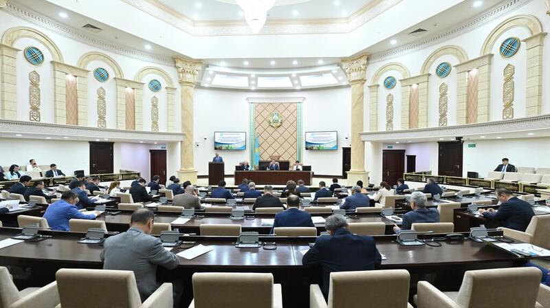 Проблемы коммунальной инфрастурктуры, дорог и развития городов обсудили на заседании комиссии по ЦУР в Сенате