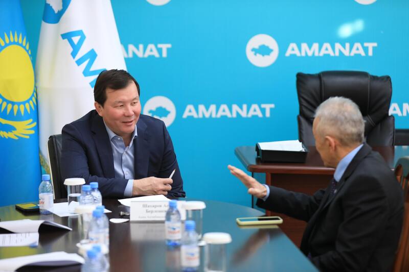 Аким области провел прием граждан