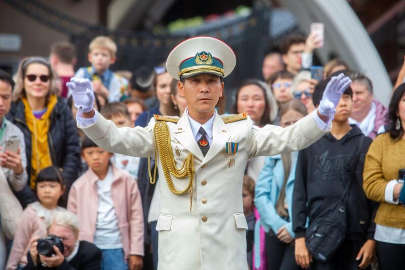 Творческий коллектив Вооруженных сил Казахстана вызвал фурор на Красной площади в Москве