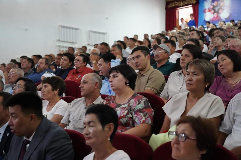 На встрече с жителями Жаркаинского района определили ключевые направления развития