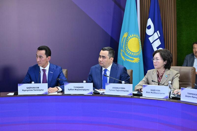 МИНЗДРАВ ПОДДЕРЖИВАЕТ ДАЛЬНЕЙШЕЕ УКРЕПЛЕНИЕ ПРОФЕССИОНАЛЬНОГО СТАТУСА МЕДРАБОТНИКОВ