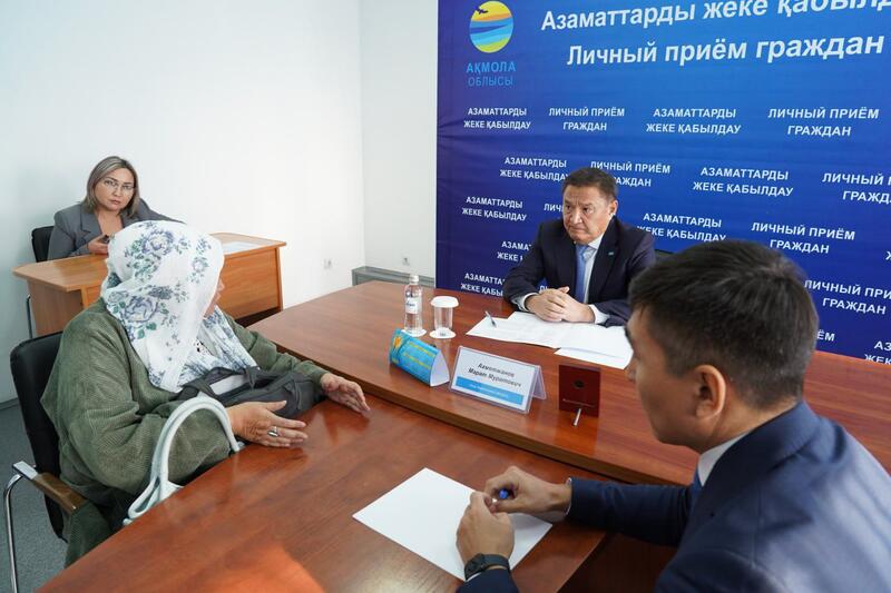 Марат Ахметжанов встретился с жителями Аккольского района
