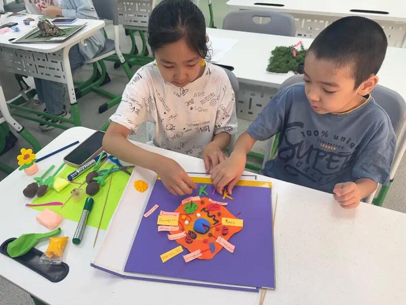 В Астане для школьников организована творческая мастерская