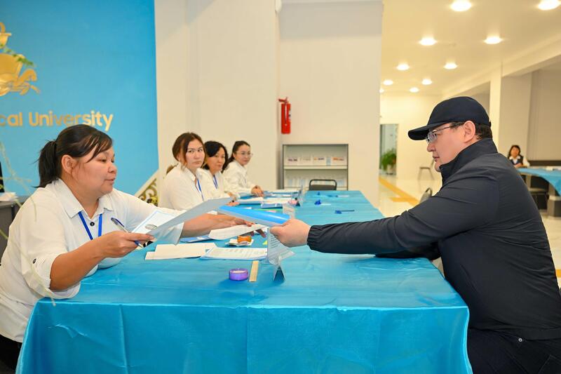 Аким области отдал свой голос на выборах