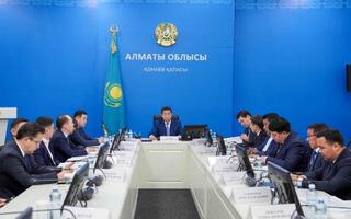 Айдарбек Сапаров встретился с аграриями Алматинской области