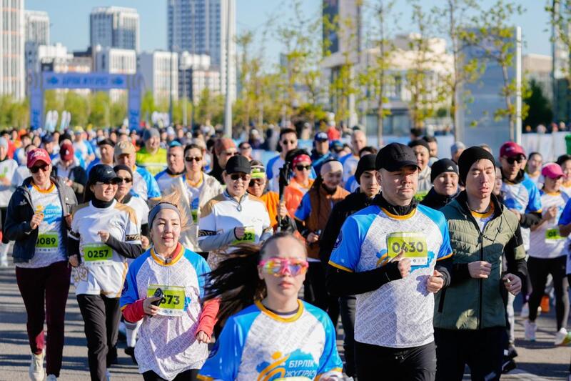 Более 3 тыс. человек приняли участие в забеге ко Дню единства