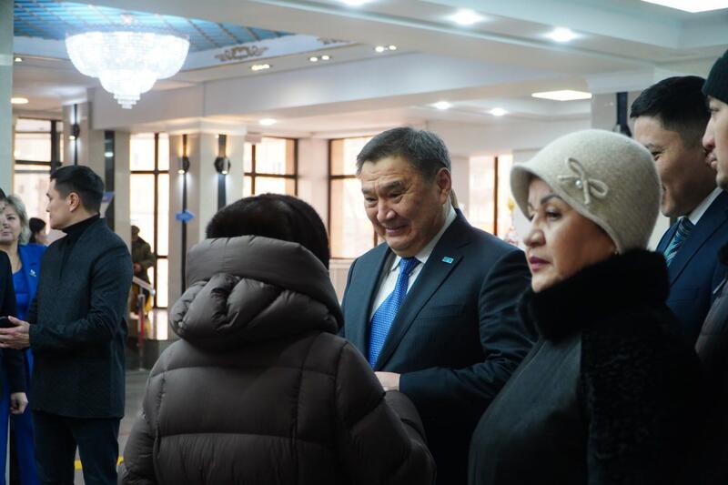 Аким Акмолинской области Марат Ахметжанов принял участие в республиканском референдуме