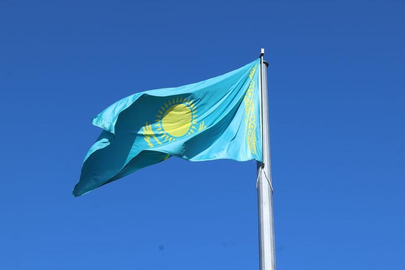 В Рудном состоялась торжественная церемония поднятия Государственного Флага Республики Казахстан в честь Дня Республики