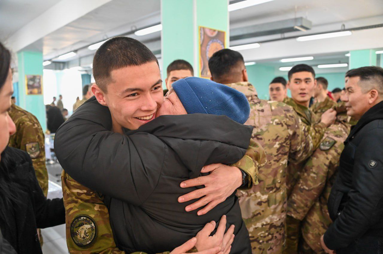 Армия глазами матерей: более 4000 человек посетили воинские части в День открытых дверей