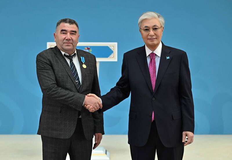 Президент Касым-Жомарт Токаев провел встречу с общественностью Туркестанской области