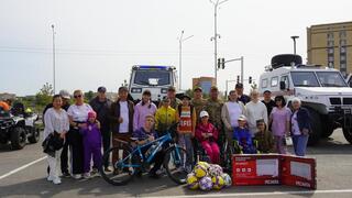 Спасатели подарили праздник детям в Кокшетау