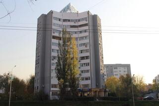 В Медеуском районе Алматы в рамках текущего ремонта обновлены фасады 23 многоквартирных жилых домов