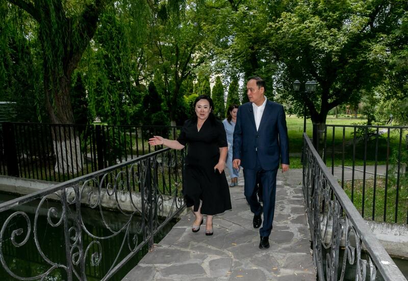 Более 198 тысяч школьников охвачены летним отдыхом в Жамбылской области