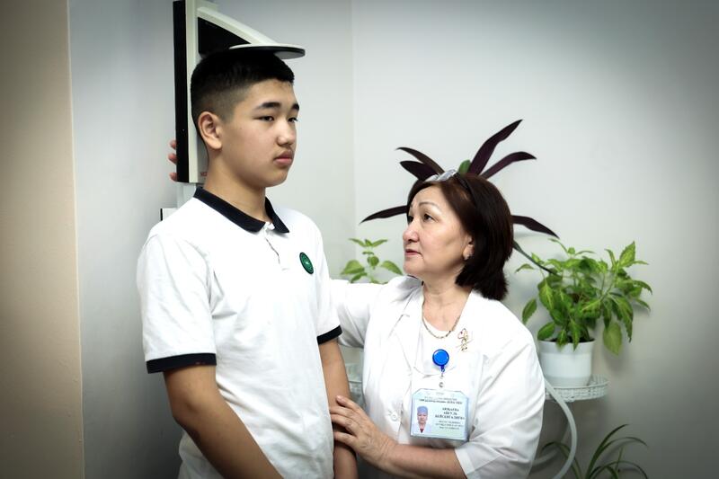 В школах страны прошел общереспубликанский открытый урок здоровья «Мен таңдаған жол»