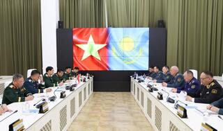 Министры обороны Казахстана и Вьетнама обсудили вопросы двустороннего сотрудничества
