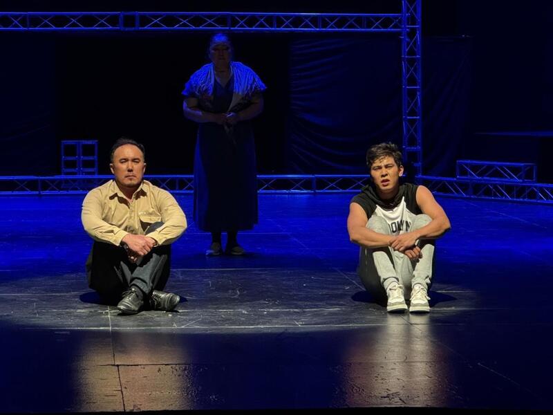 Киевте секс үшін қыз іздеймін Өте өрескел секс