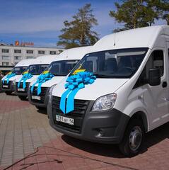 Подарок тем, кто дарит заботу: передача новых автомобилей учреждениям для детей-сирот и оставшихся без попечения родителей