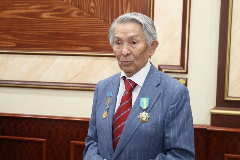 За вклад в развитие отечественной медицины: Сулеймен Бердаулетов удостоен ордена «Парасат»