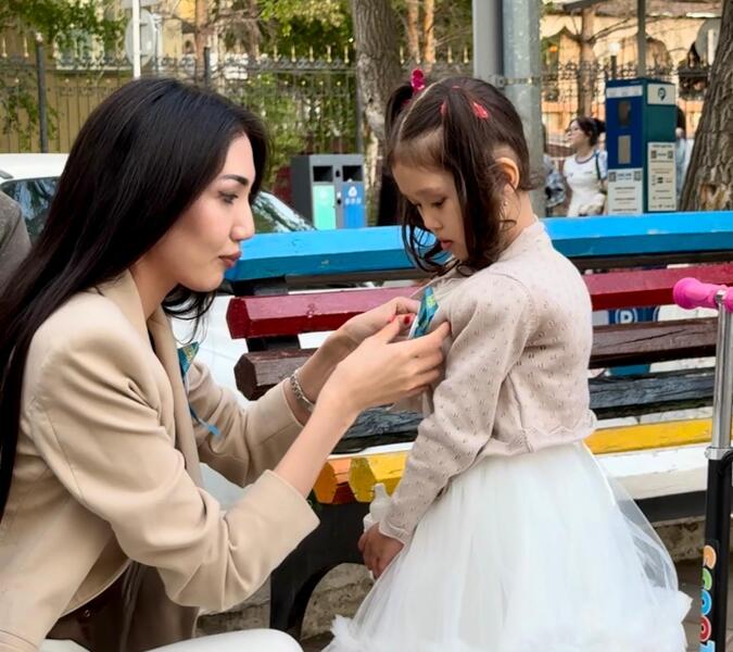 «Ленты Победы» подарили жителям и гостям столицы