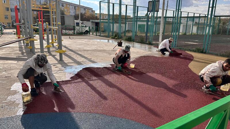 АКИМ ОБЛАСТИ ПРОВЕРИЛ СОСТОЯНИЕ ДЕТСКИХ ИГРОВЫХ ПЛОЩАДОК В ГОРОДЕ ЖЕЗКАЗГАН