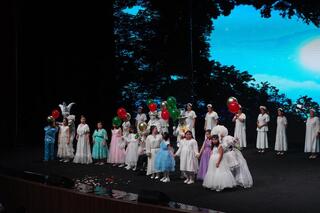 В ТУРКЕСТАНЕ СОСТОЯЛАСЬ ПРЕМЬЕРА МЮЗИКЛА «СВЕТ» НОВОГО ИНКЛЮЗИВНОГО ТЕАТРА «ДАРА ҰРПАҚ»