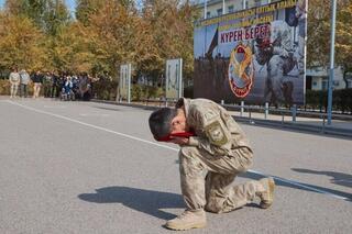 В Национальной гвардии впервые два брата из одной семьи стали обладателями краповых беретов