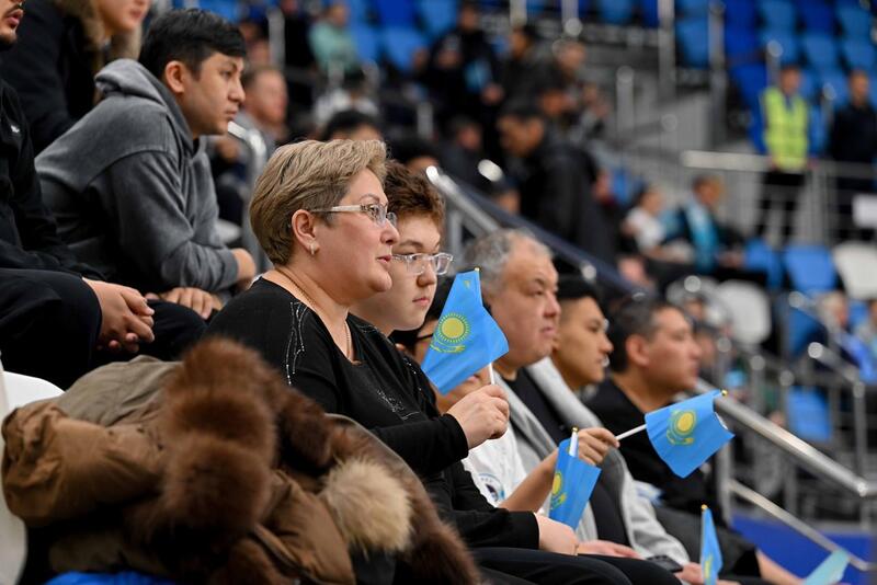 В Семее прошла акция в поддержку проекта новой Конституции