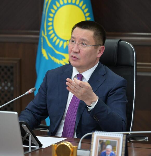 Аким области Асаин Байханов провел совещание по вопросам реализации проектов нового строительства, реконструкций и капитальных ремонтов