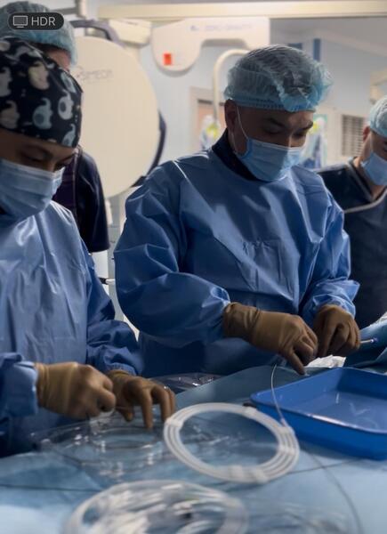 В АЛМАТЫ УСПЕШНО ПРОВЕДЕНА ОПЕРАЦИЯ ПО ИМПЛАНТАЦИИ ОККЛЮДЕРА УШКА ЛЕВОГО ПРЕДСЕРДИЯ