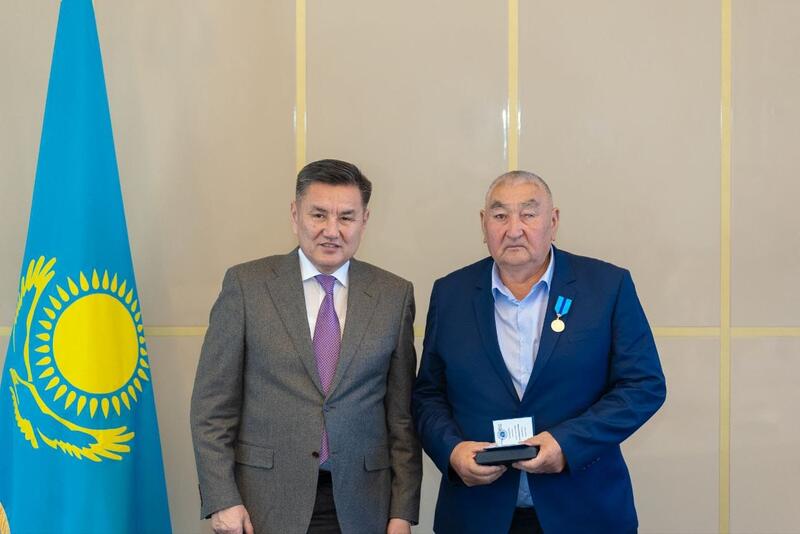 В канун Дня Республики жители ВКО были удостоены государственных наград